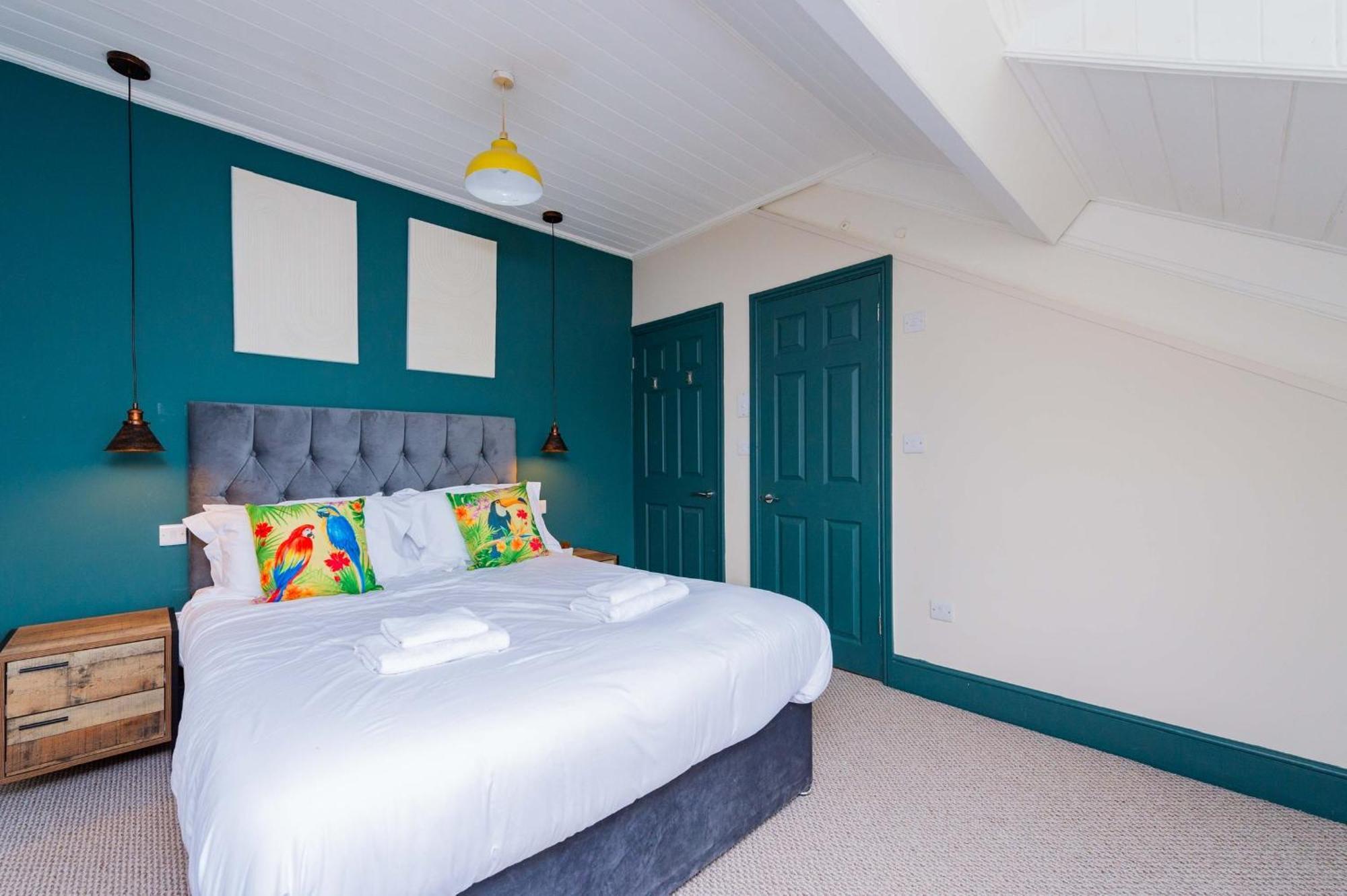 Snowdon House, 8 Bedrooms, Sleep 16, Close To Blackrock Sand Porthmadog Exterior foto